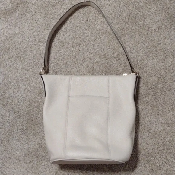 Michael kors purse - Picture 4 of 14